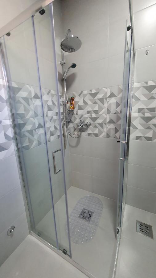 Apartmán Imperium Stan Na Dan Indija Exteriér fotografie