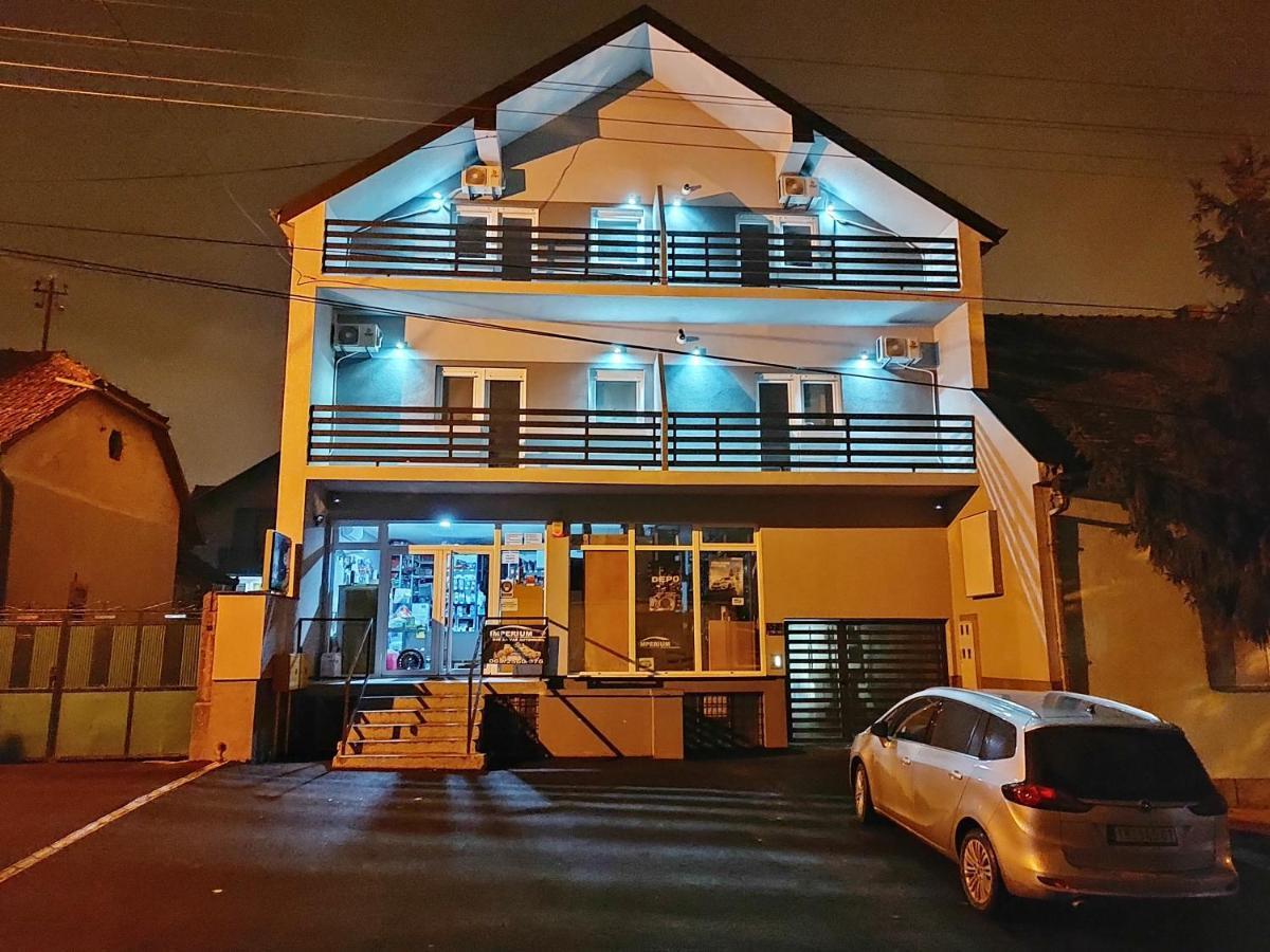 Apartmán Imperium Stan Na Dan Indija Exteriér fotografie